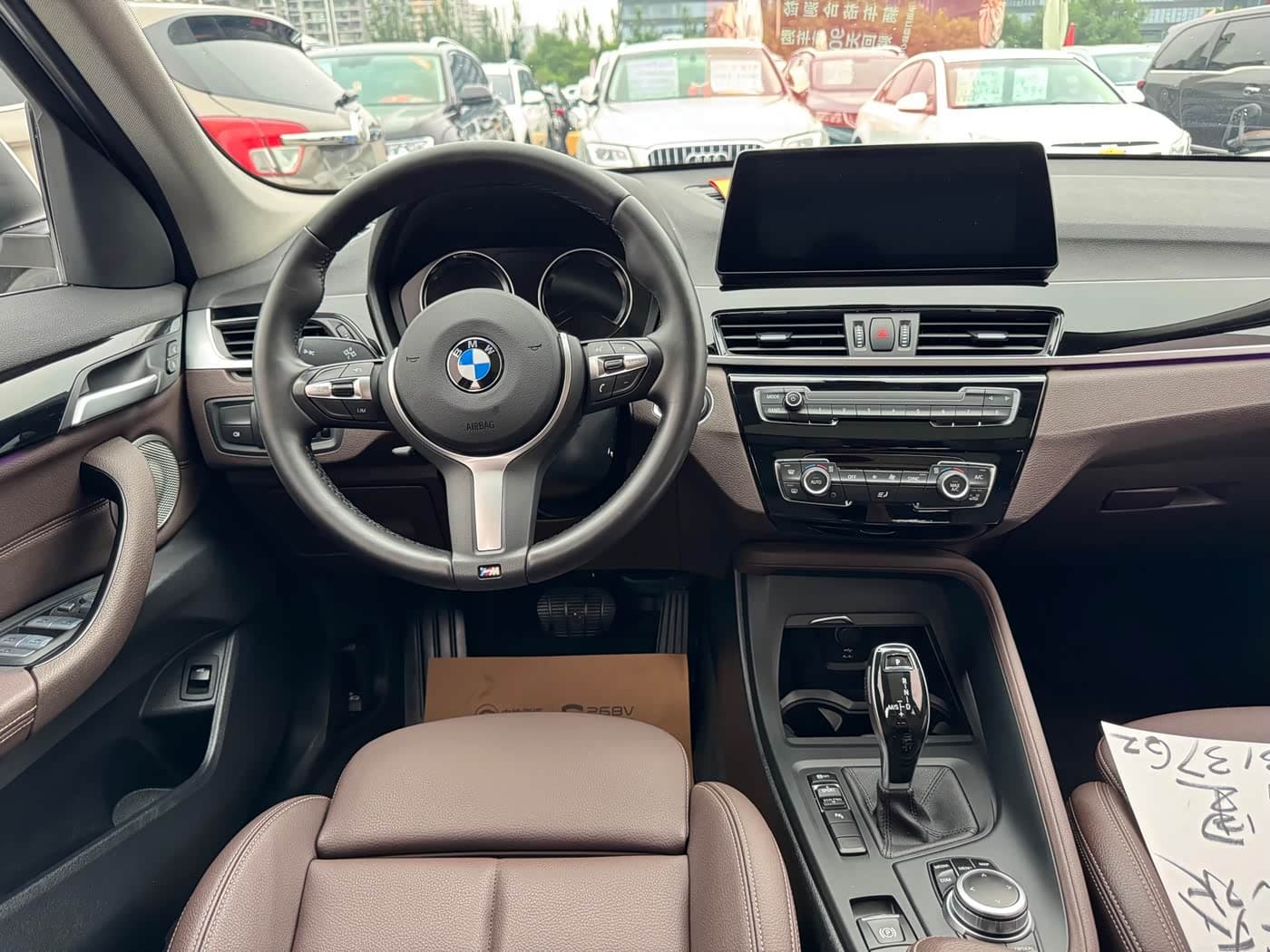 BMW X1 2023 — Фото 12/18