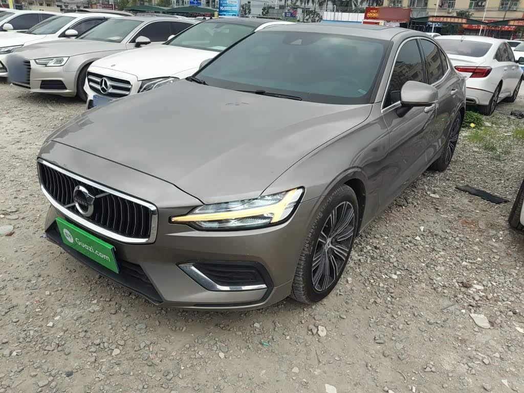 Volvo S60, 2021