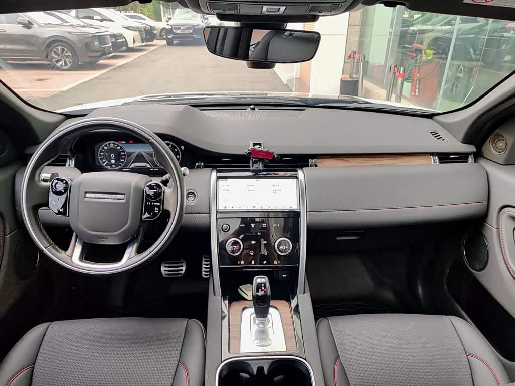 Land Rover Discovery Sport 2020 — Фото 10/11