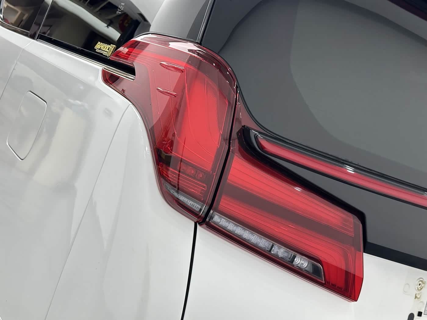 Toyota Alphard 2018 — Фото 19/20