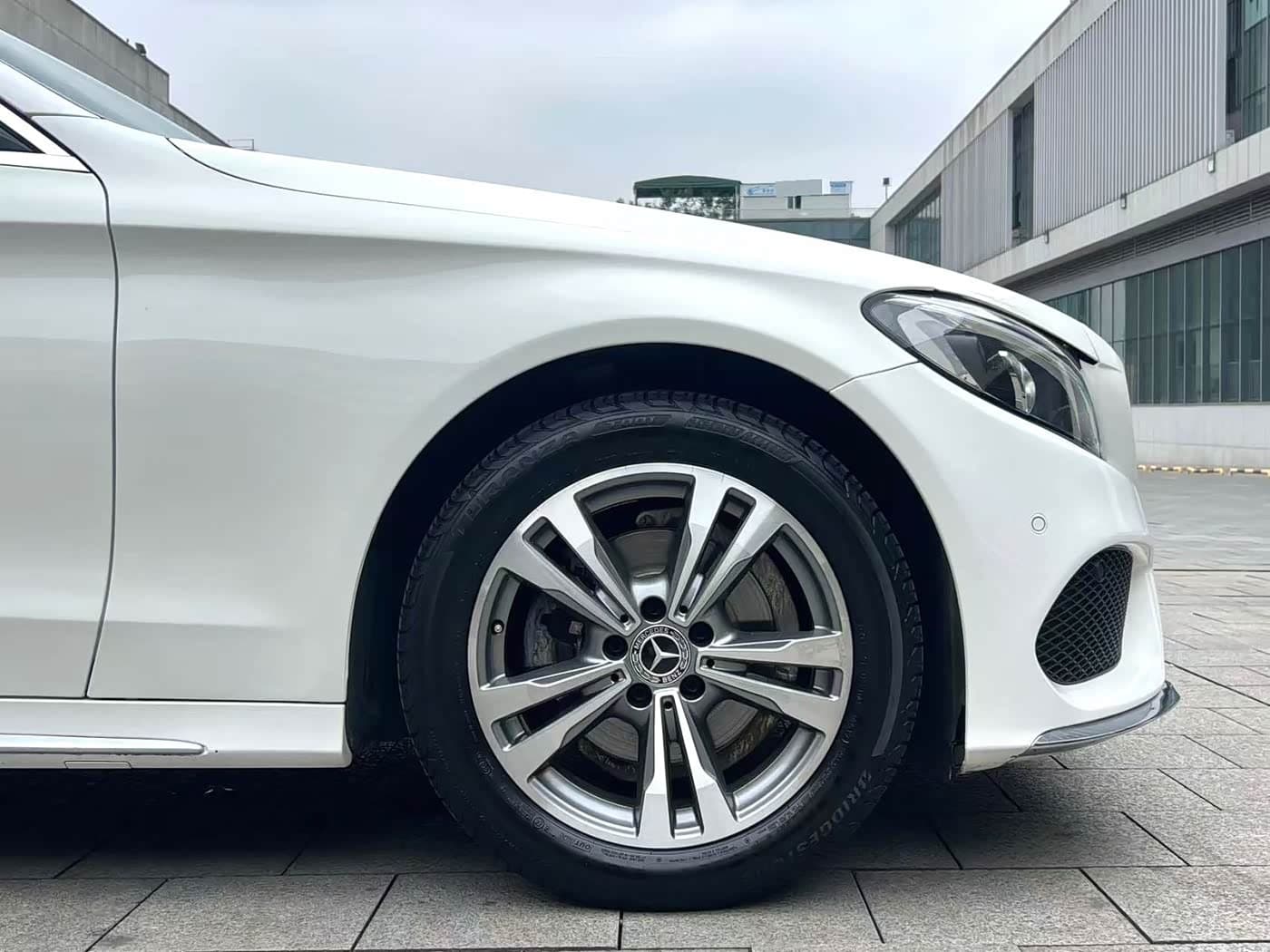 Mercedes-Benz C-Class 2017 — Фото 11/12