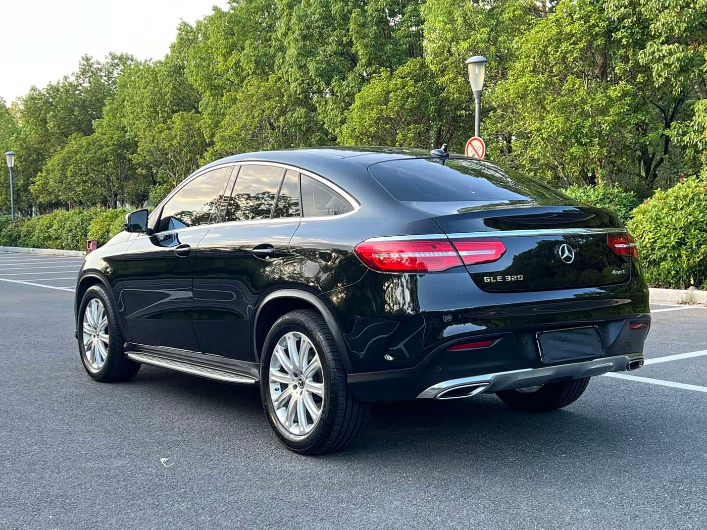 Mercedes-Benz GLE Coupe 2019 — Фото 4/20