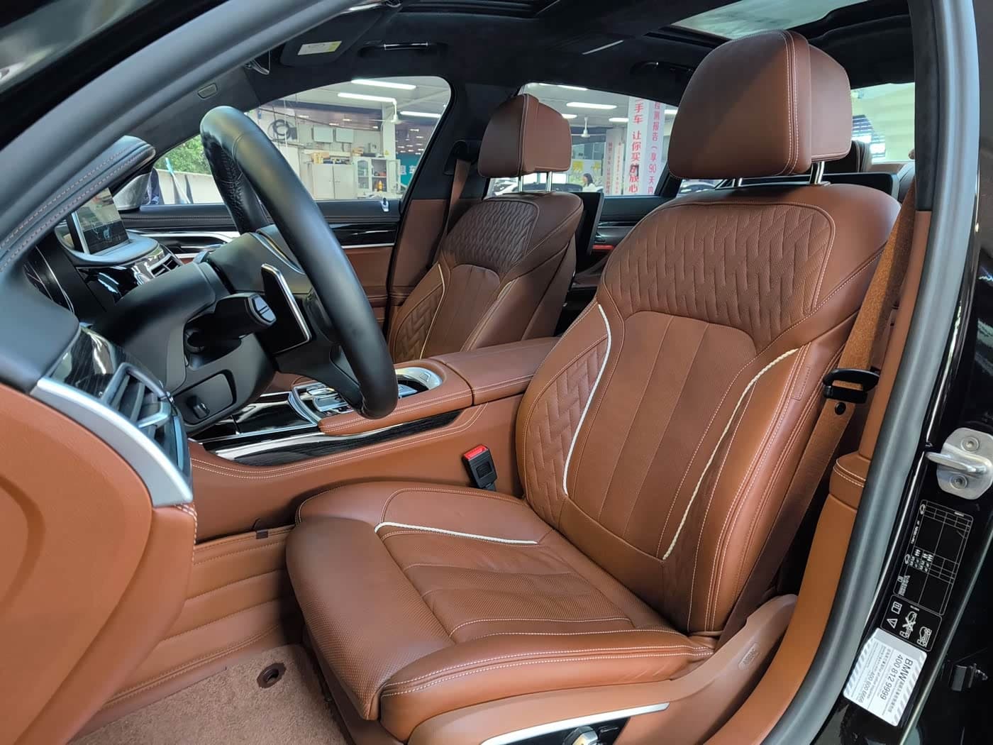 BMW 7 Series 2019 — Фото 15/20