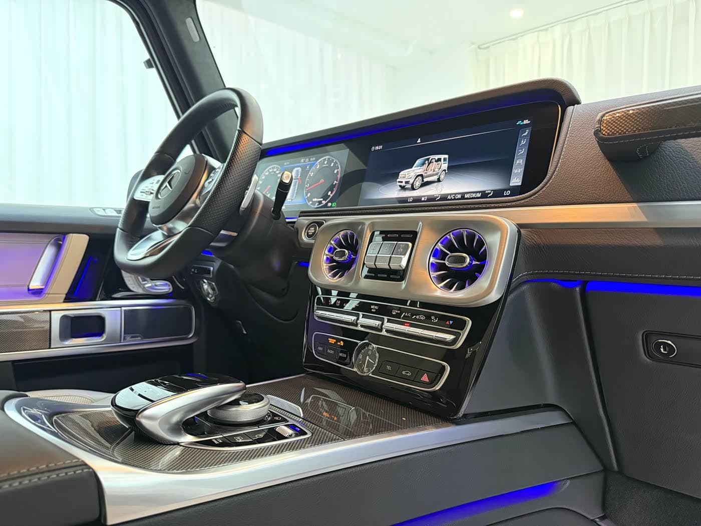 Mercedes-Benz G-Class 2023 — Фото 10/16