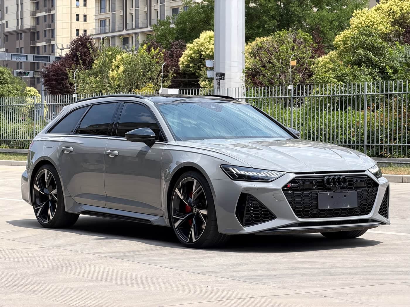 Audi RS 6 2021 — Фото 3/20