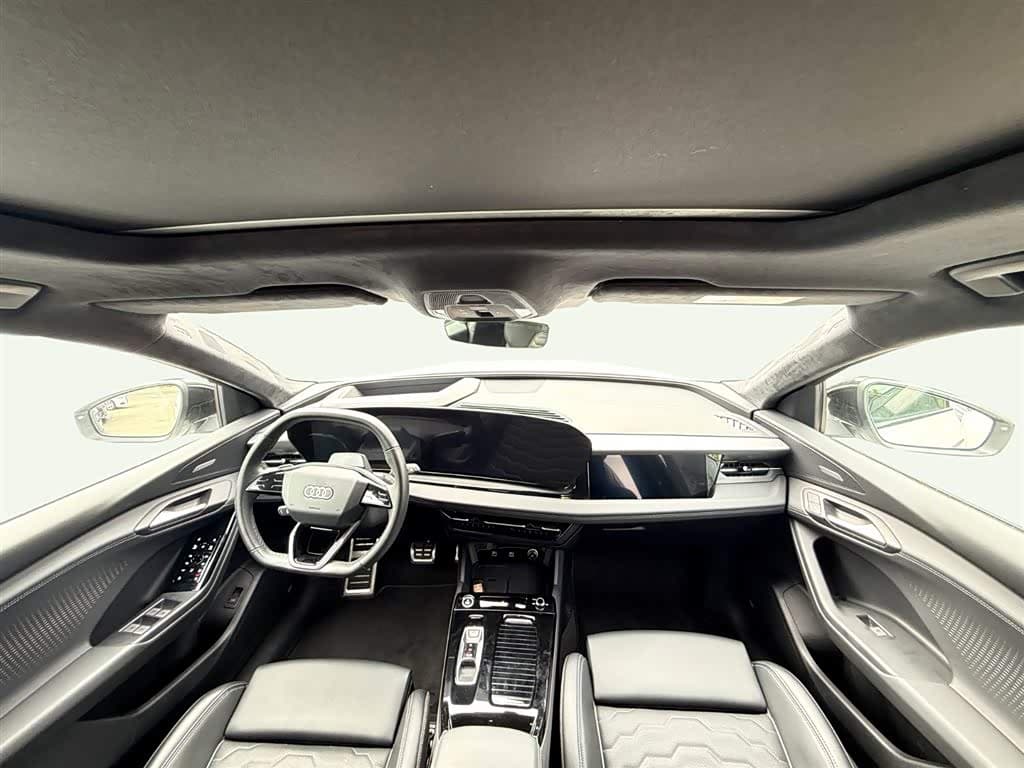Audi Q6L e-tron 2025 — Фото 5/9