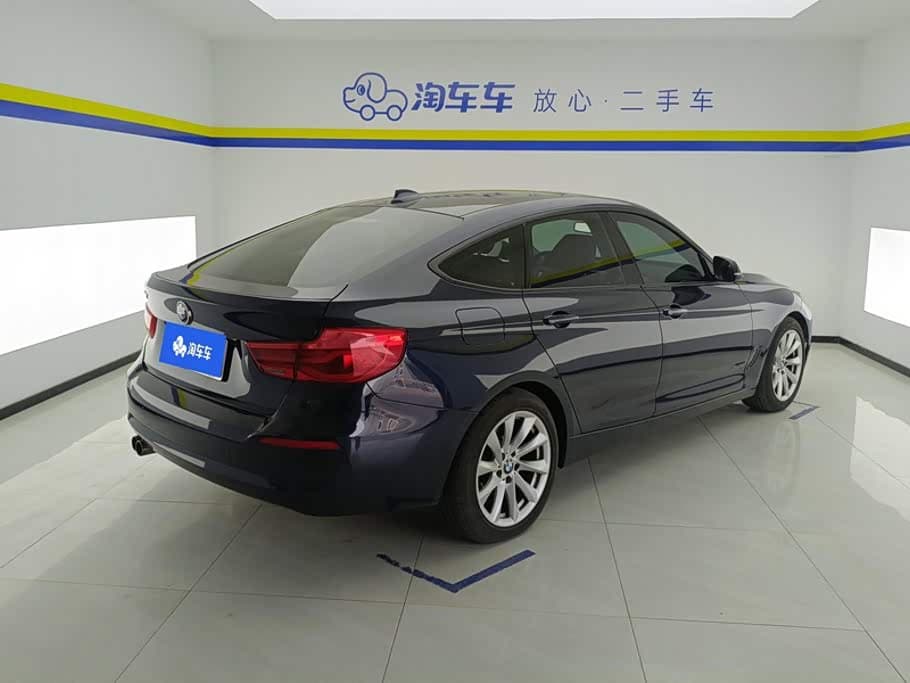 BMW 3 Series GT 2018 — Фото 3/16