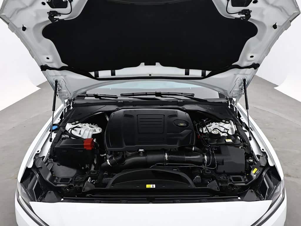 Jaguar XEL 2025 — Фото 17/19