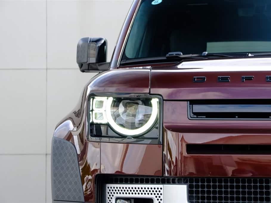 Land Rover Defender 2026 — Фото 17/20
