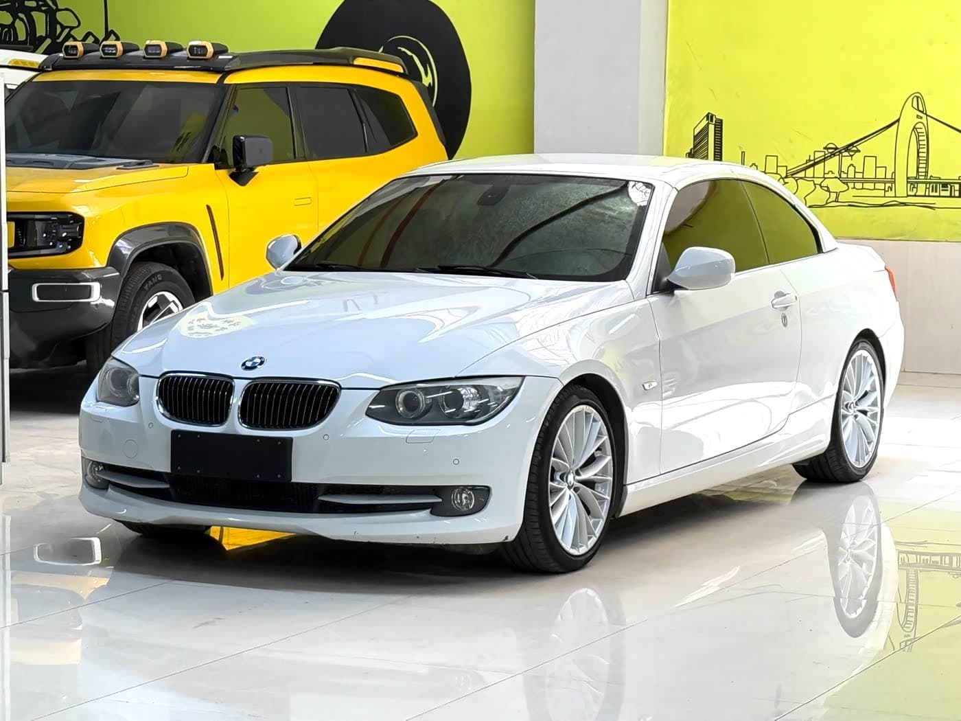 BMW 3 Series 2011 — Фото 1/20