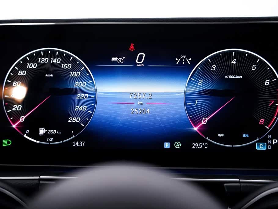 Mercedes-Benz GLE 2025 — Фото 17/20