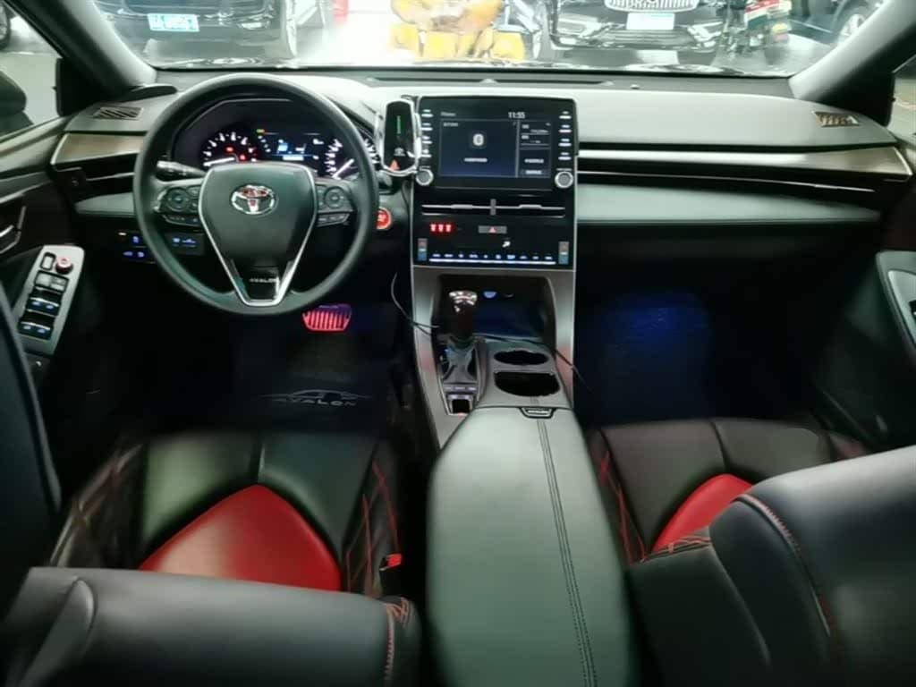 Toyota Avalon 2020 — Фото 10/20