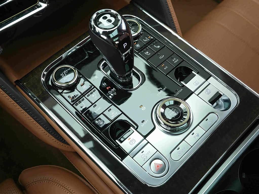 Bentley Flying Spur 2020 — Фото 11/20