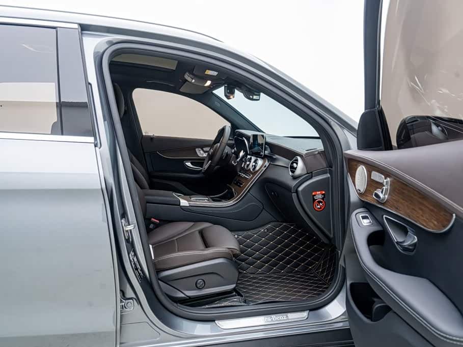 Mercedes-Benz GLC 2022 — Фото 18/20