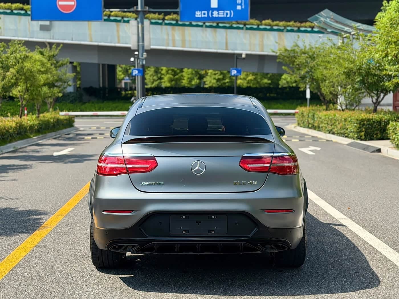 Mercedes-Benz GLC Coupe AMG 2018 — Фото 4/20