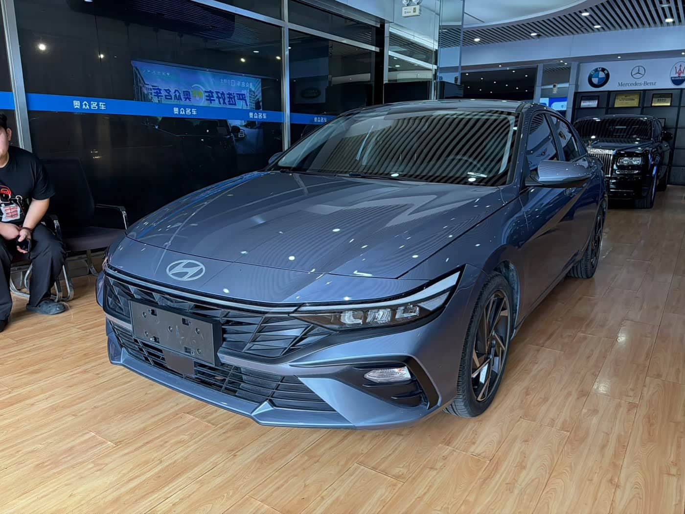 Hyundai Elantra, 2024