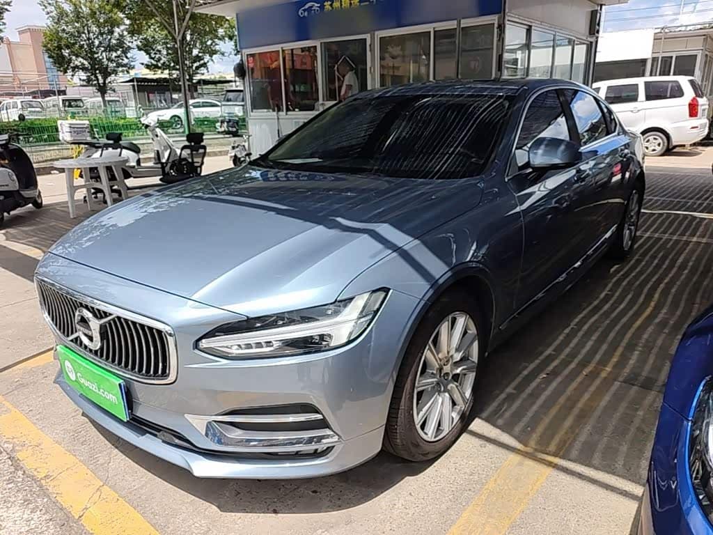 Volvo S90 2020 — Фото 1/20