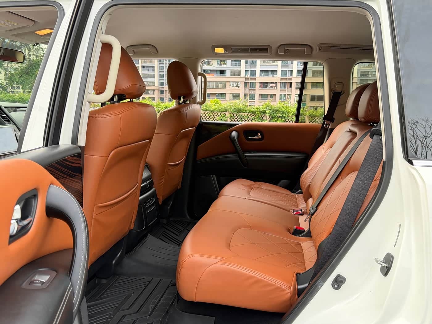 Nissan Patrol 2019 — Фото 10/13