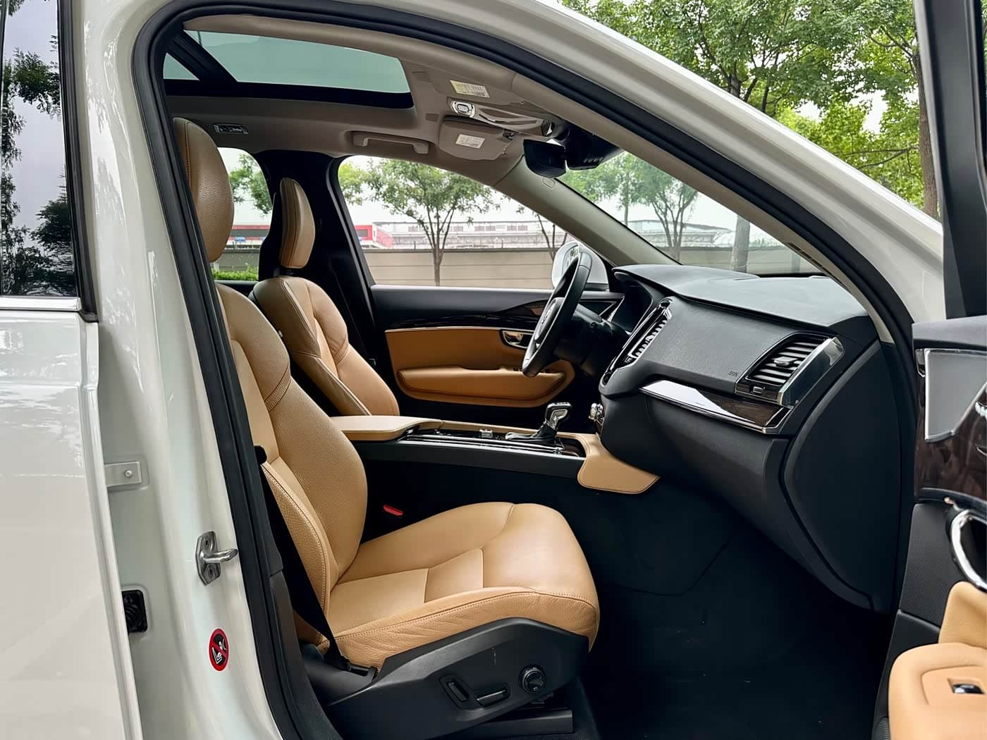 Volvo XC90 2016 — Фото 17/17