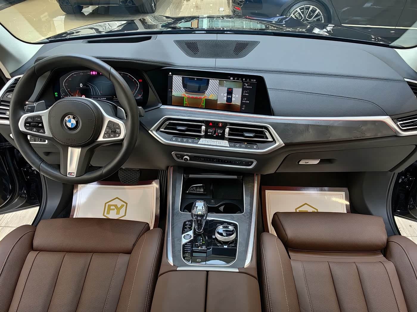 BMW X5 2021 — Фото 14/20