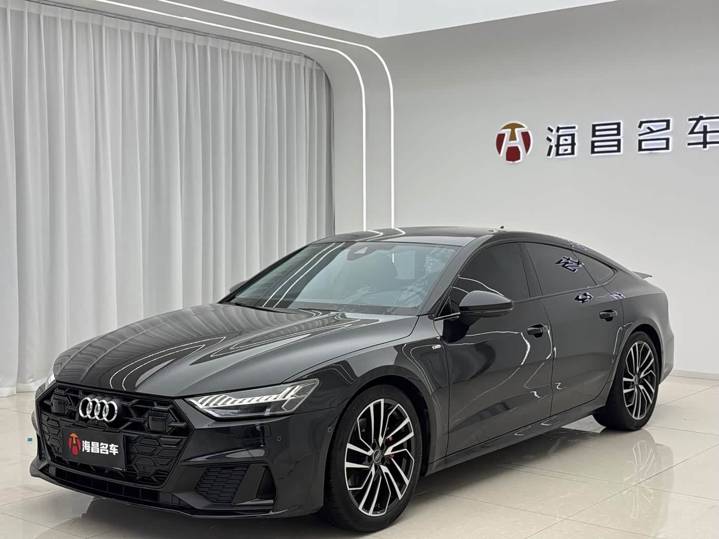 Audi A7 2024 — Фото 1/9