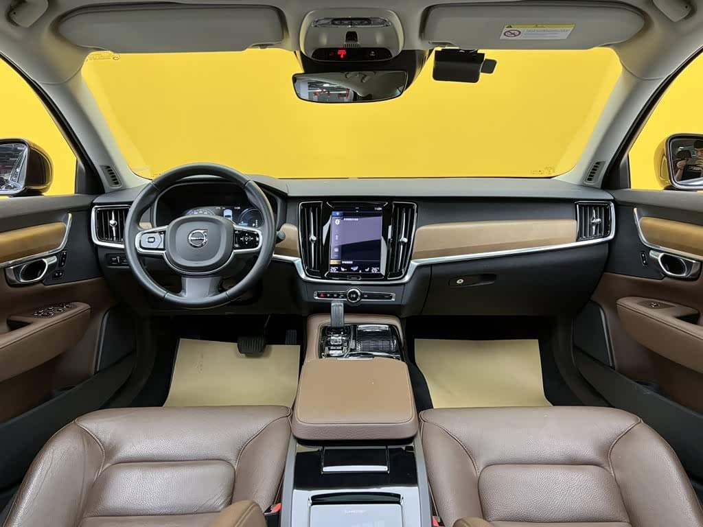 Volvo S90 Plug-in Hybrid 2020 — Фото 15/20