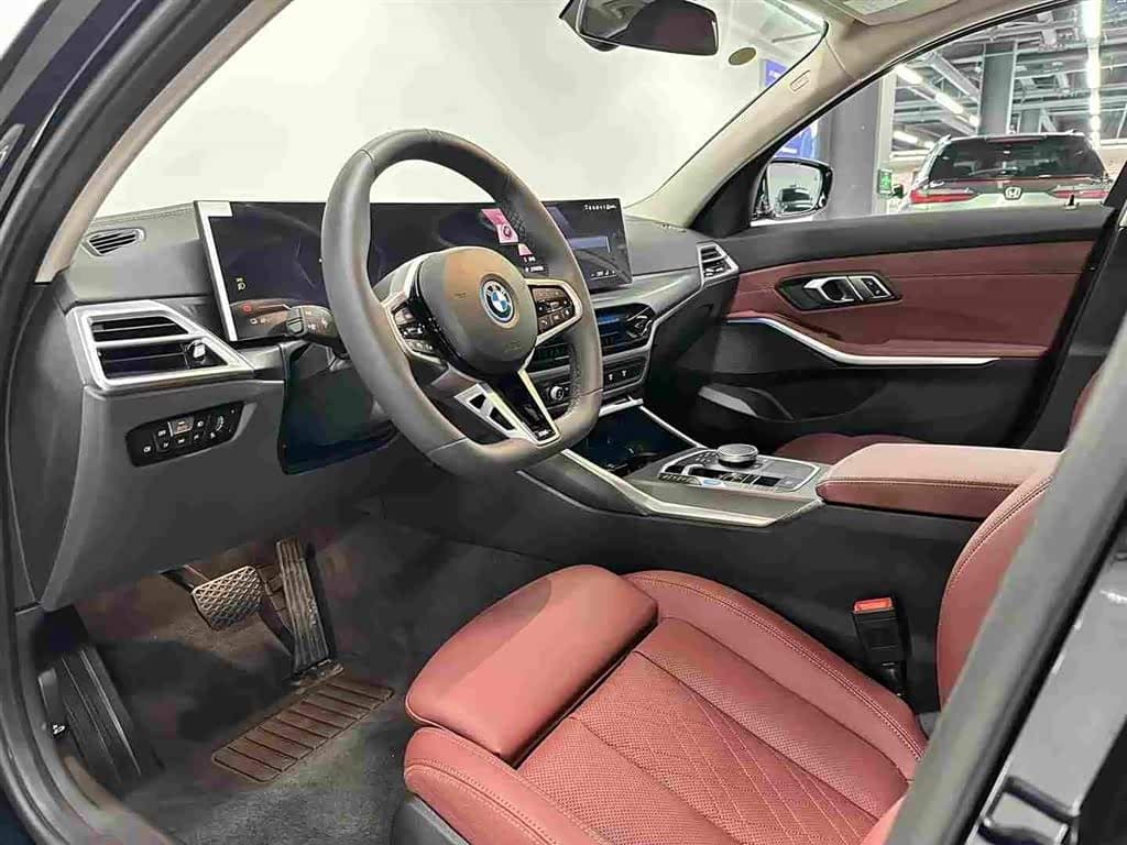 BMW i3 2026 — Фото 11/17