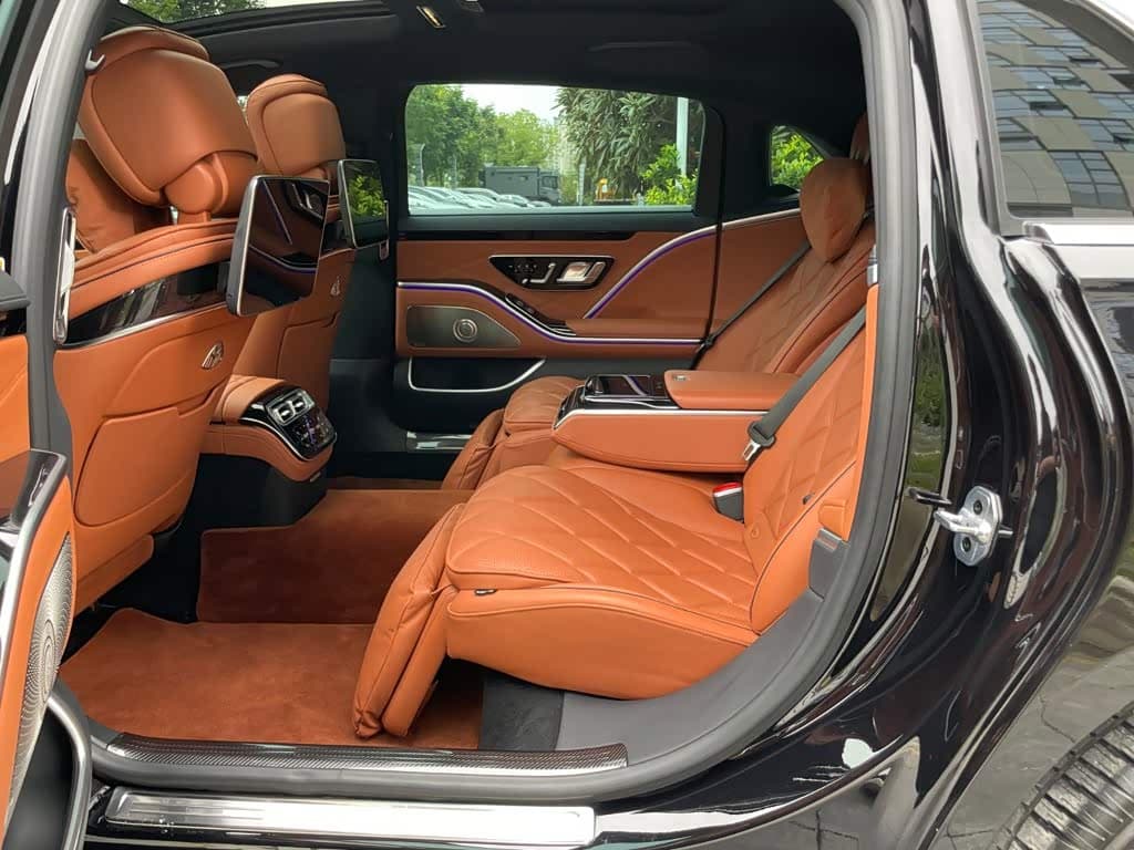 Mercedes-Benz Maybach S-Class 2024 — Фото 12/20
