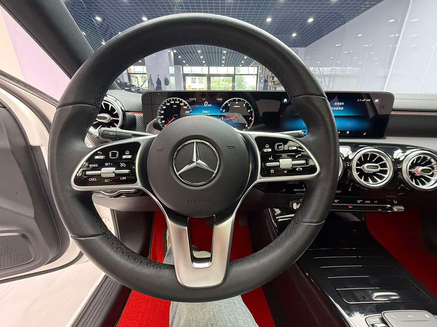 Mercedes-Benz A-Class 2022 — Фото 11/20