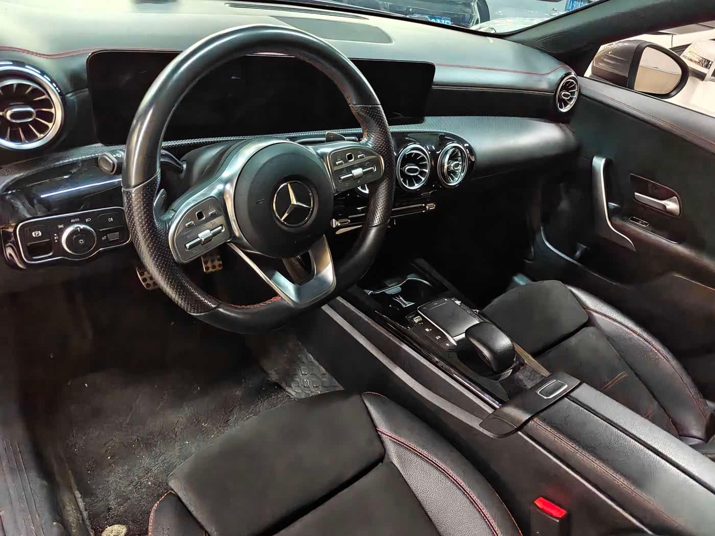 Mercedes-Benz CLA 2021 — Фото 2/5
