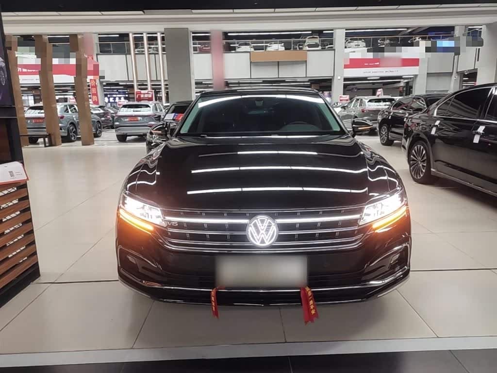 Volkswagen Phideon 2023 — Фото 3/20