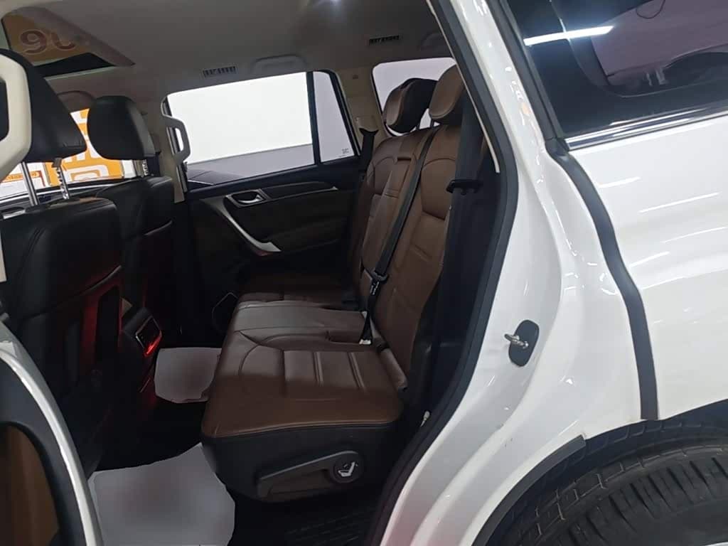 Haval H9 2017 — Фото 17/20