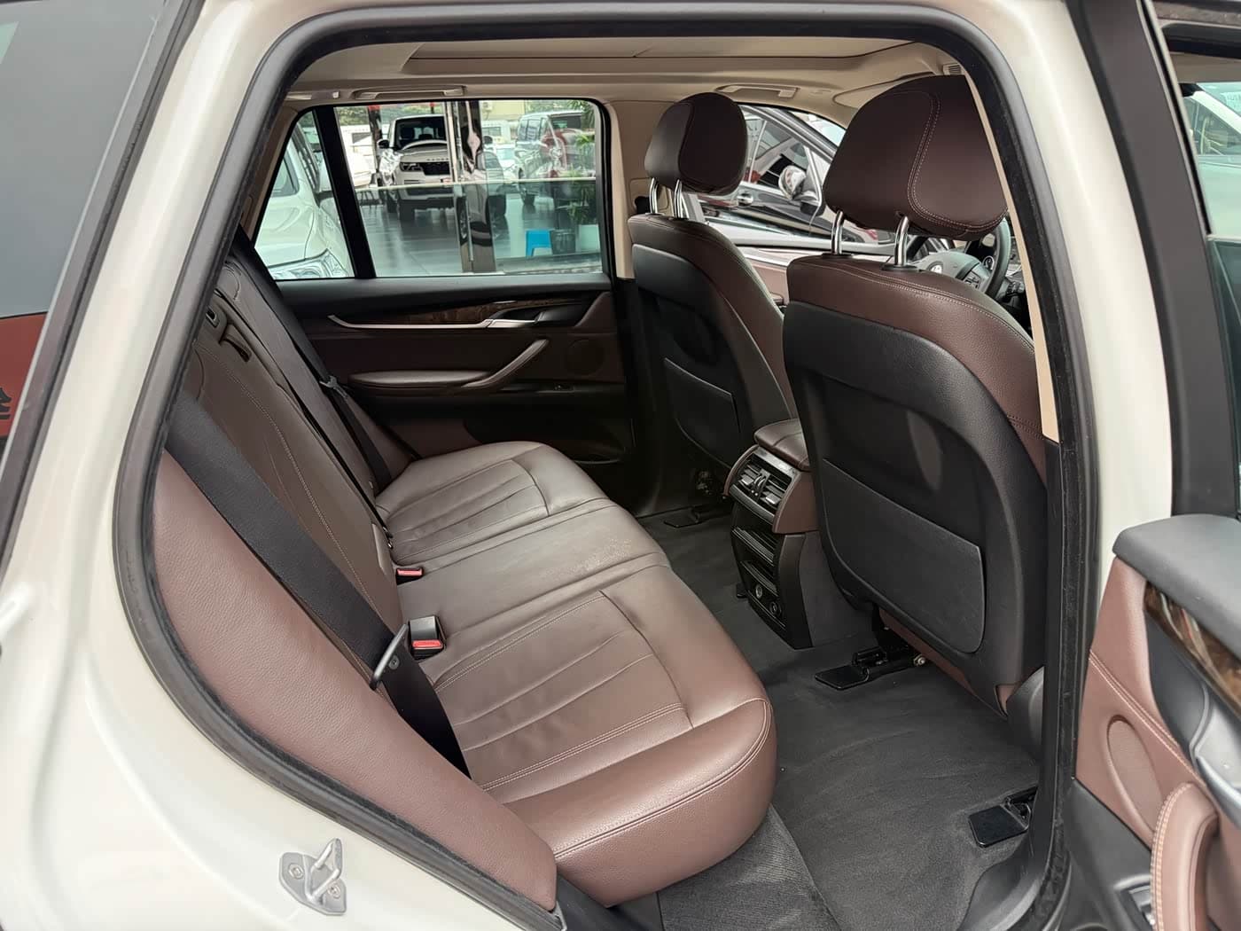 BMW X5 2016 — Фото 13/17