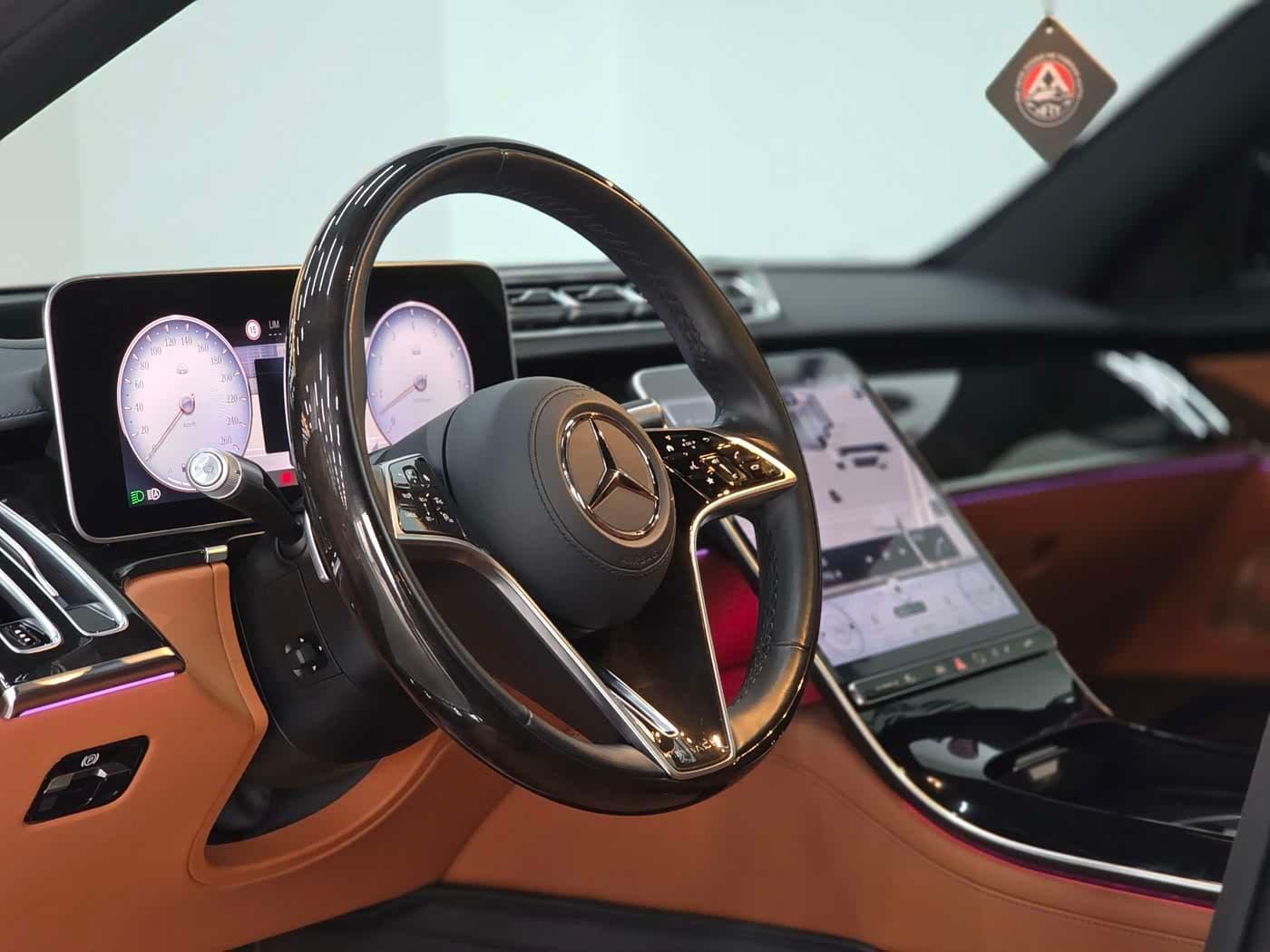 Mercedes-Benz Maybach S-Class 2022 — Фото 7/20