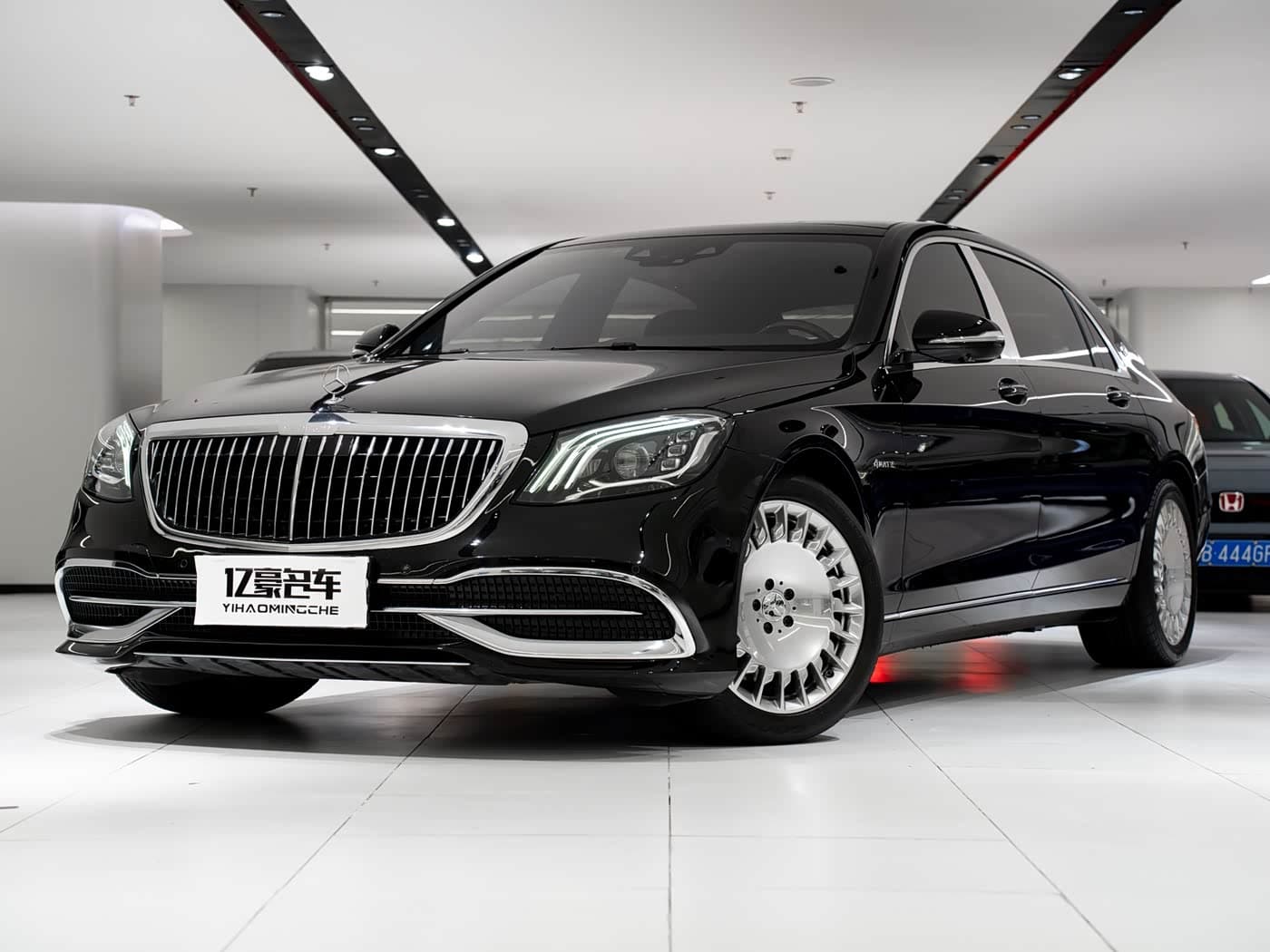 Mercedes-Benz Maybach S-Class 2019 — Фото 1/11