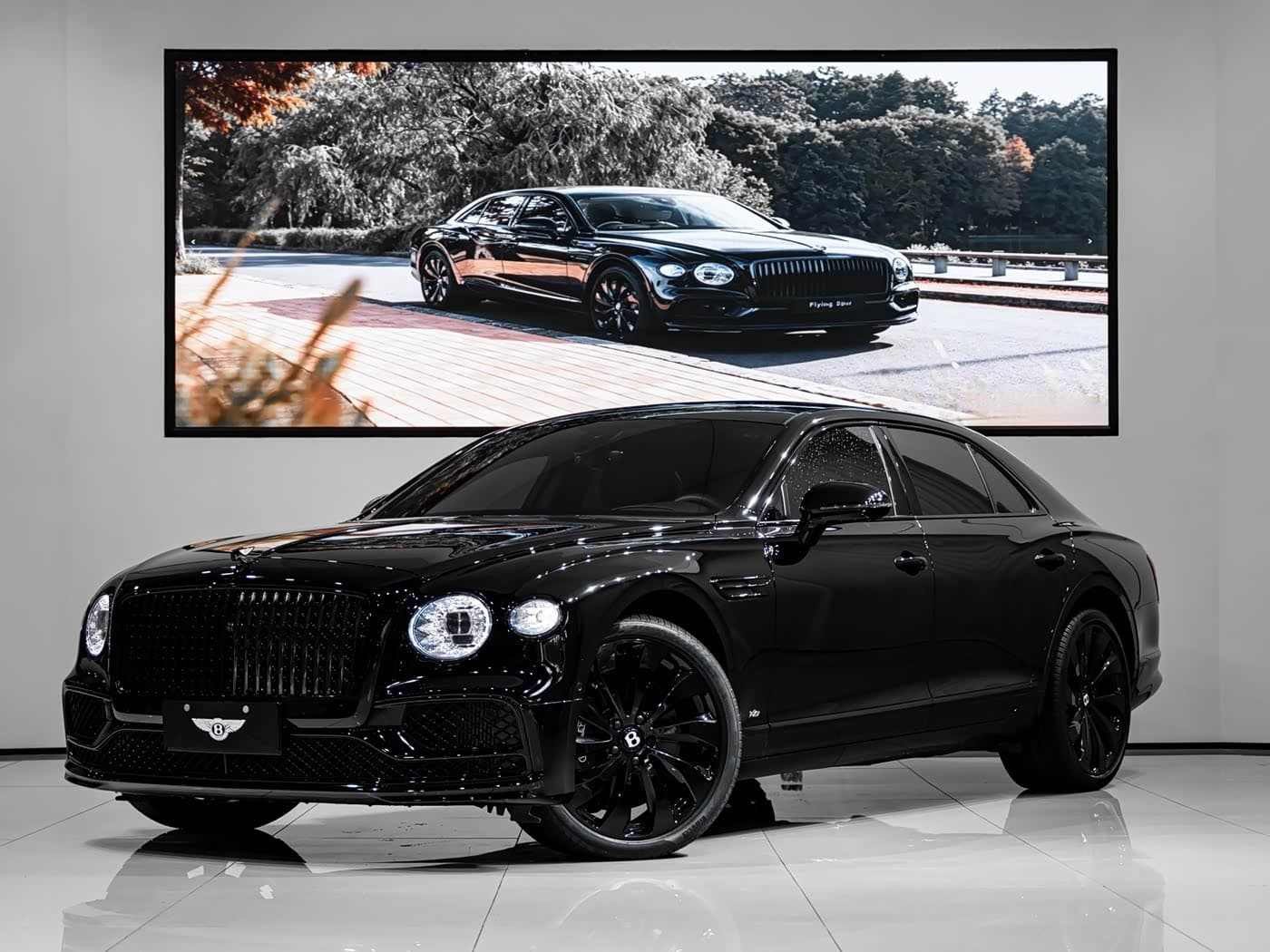Bentley Flying Spur 2022 — Фото 1/14