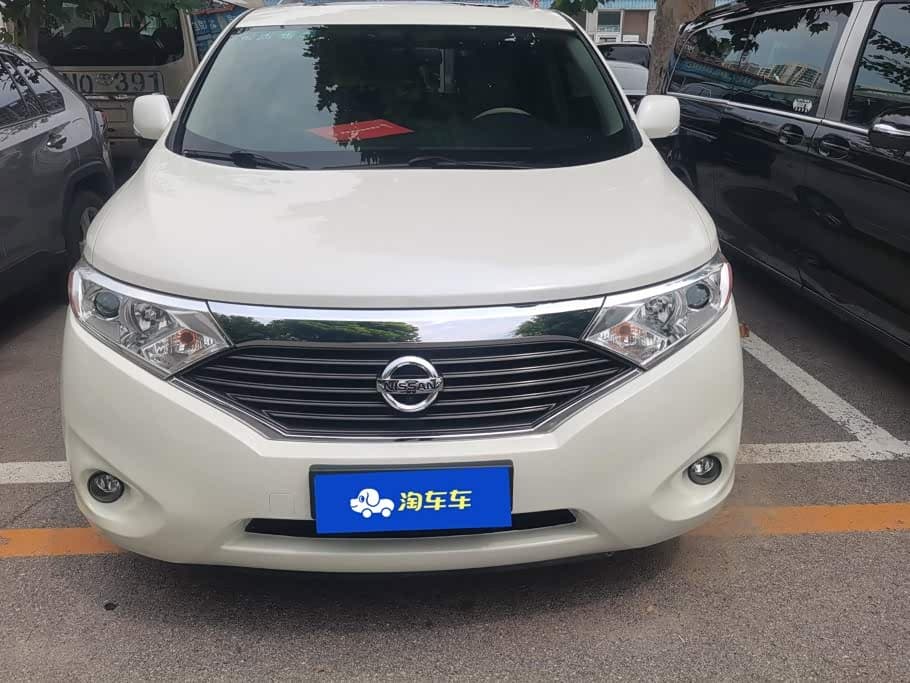 Nissan Quest 2017 — Фото 2/16