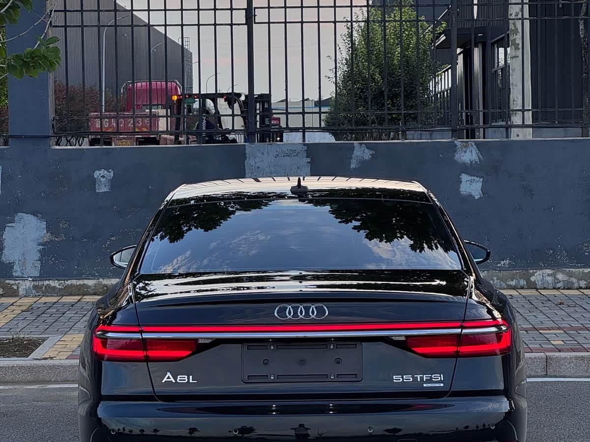 Audi A8 2020 — Фото 7/9