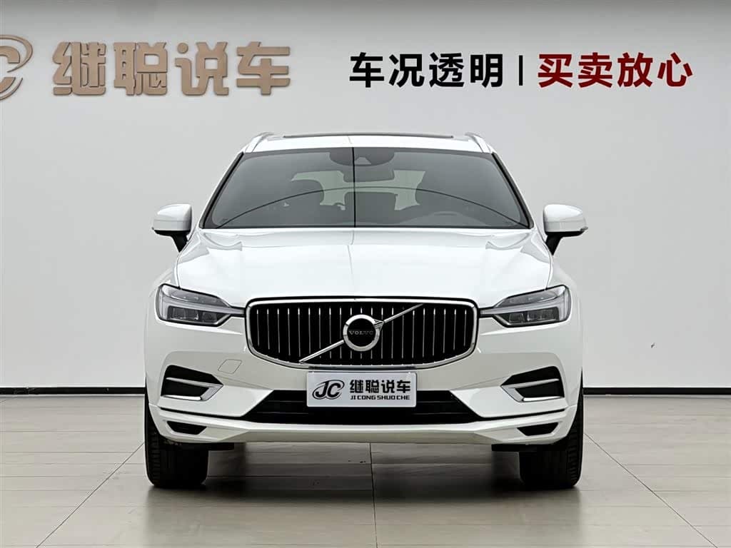 Volvo XC60 2021 — Фото 2/16