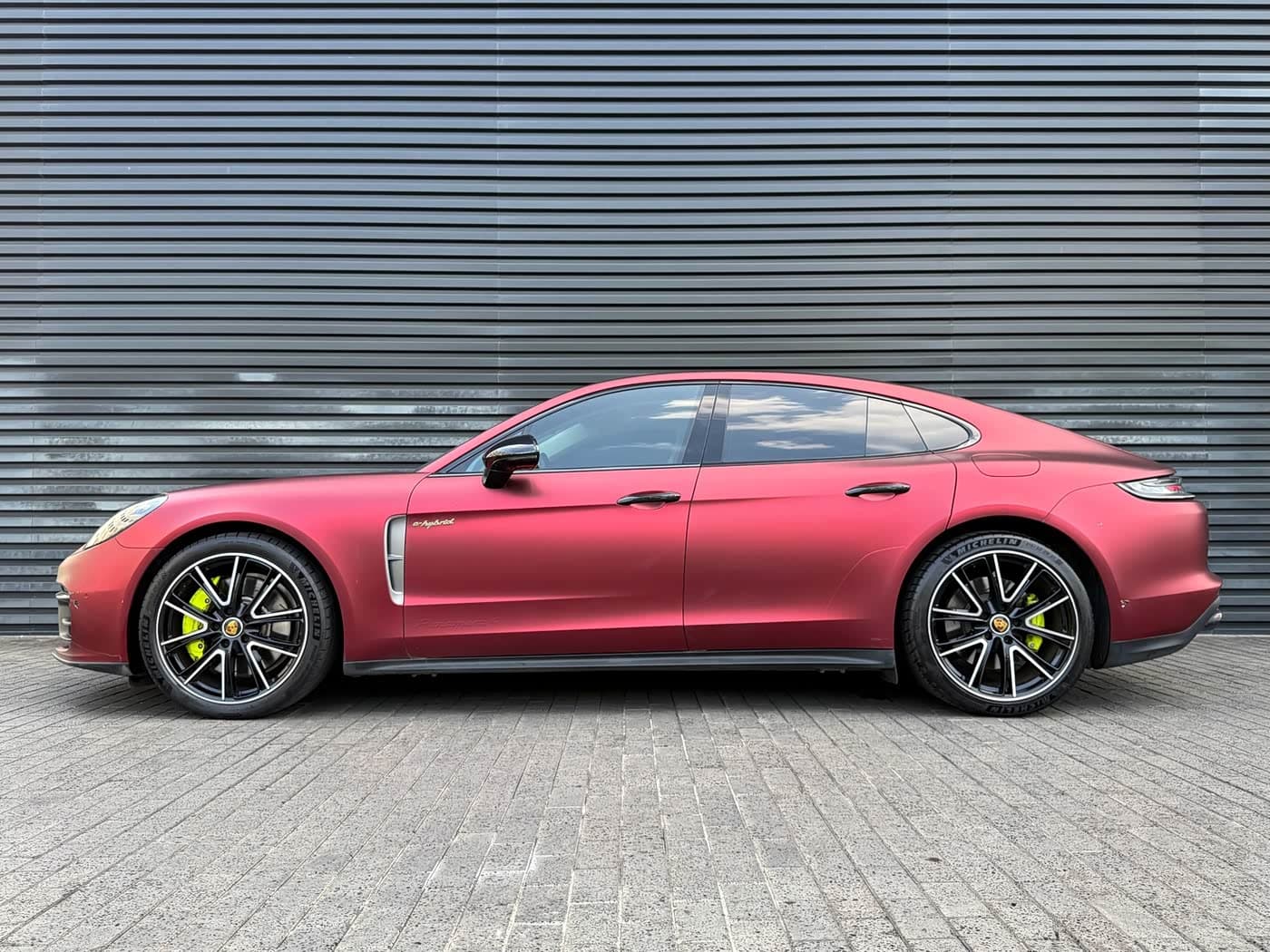 Porsche Panamera New Energy 2023 — Фото 3/20