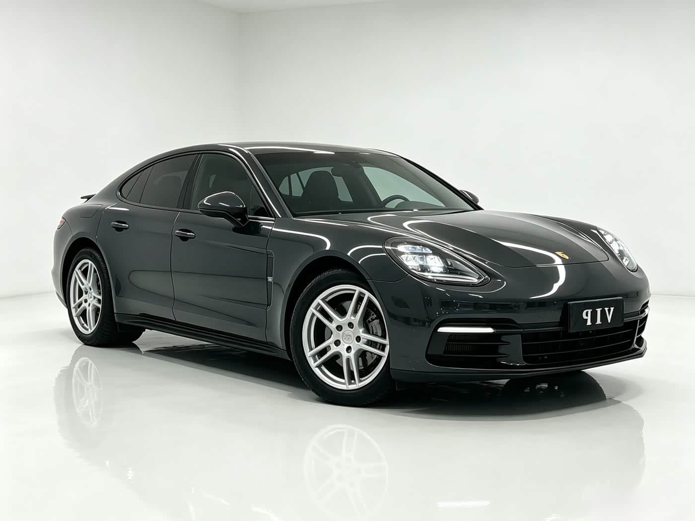 Porsche Panamera 2018 — Фото 4/11