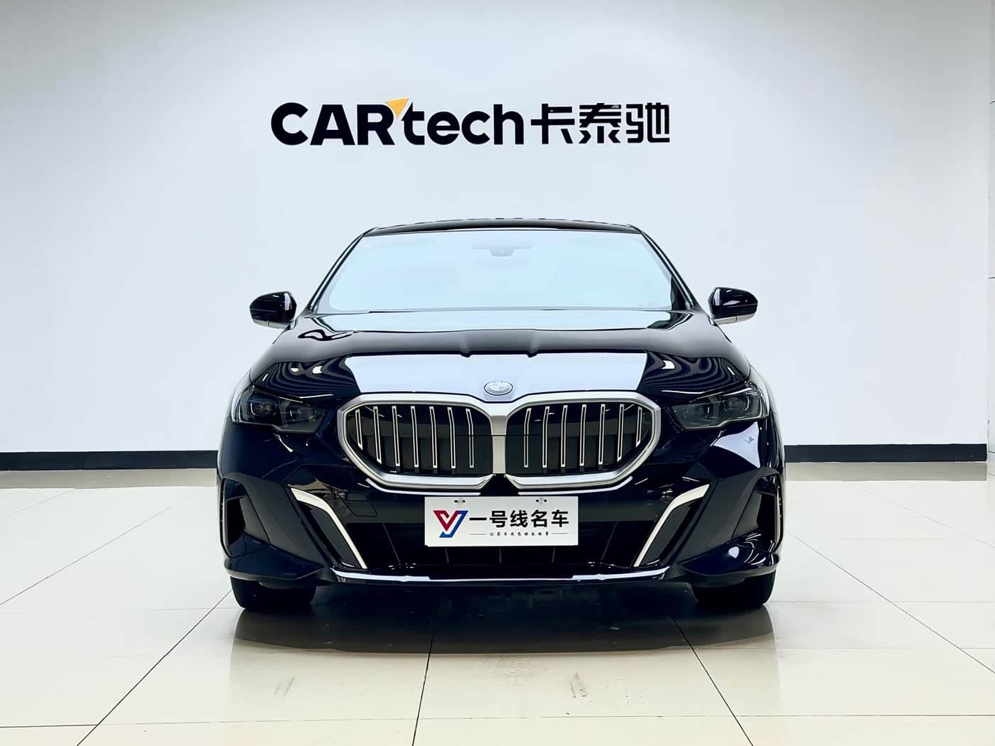 BMW 5 Series 2025 — Фото 1/19