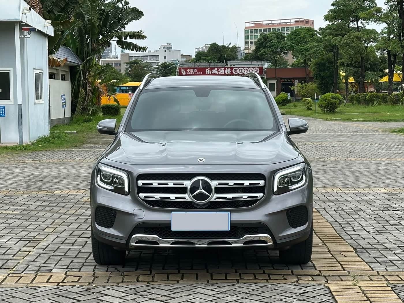 Mercedes-Benz GLB 2021 — Фото 2/18