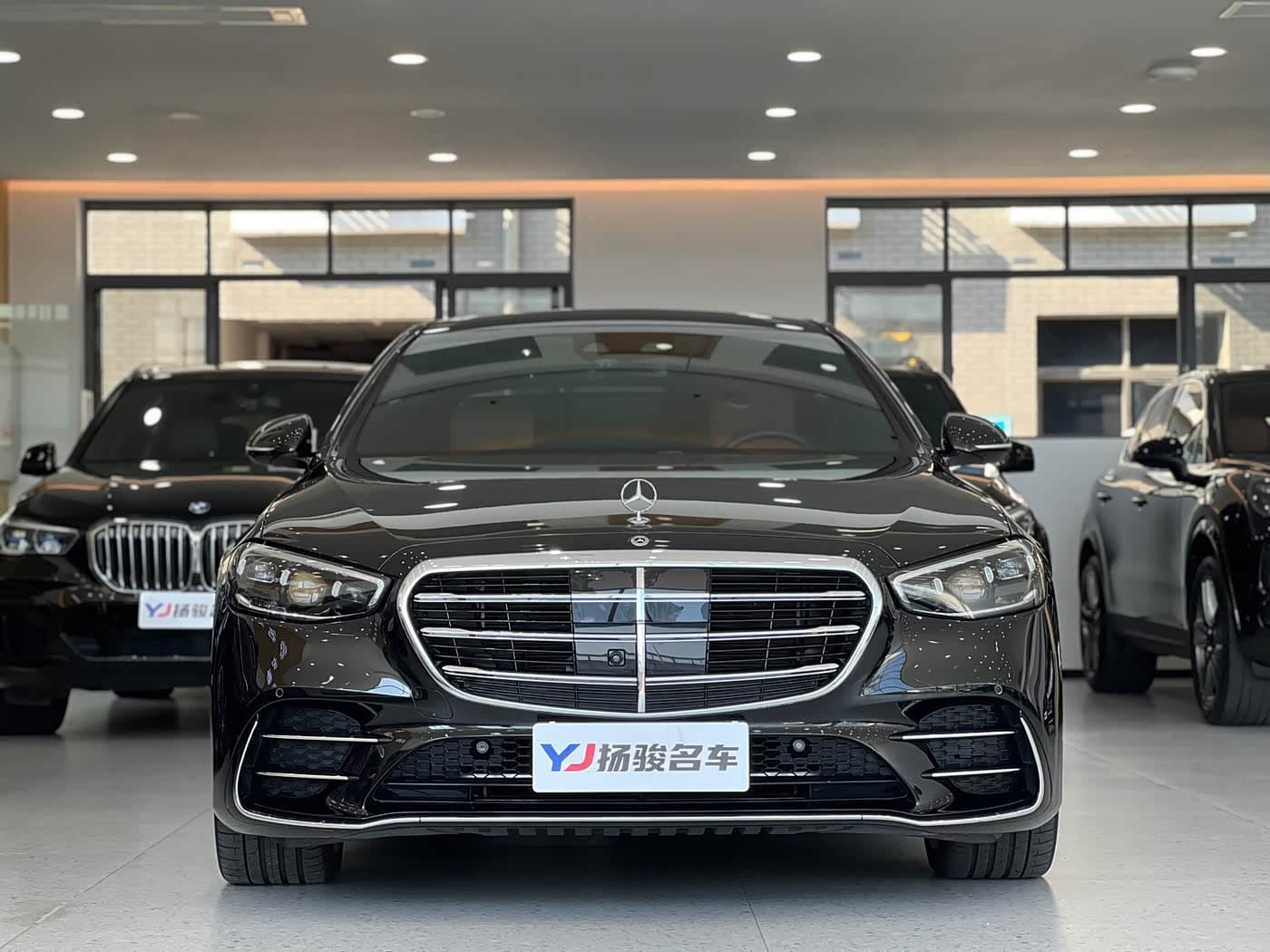 Mercedes-Benz S-Class 2021 — Фото 2/16