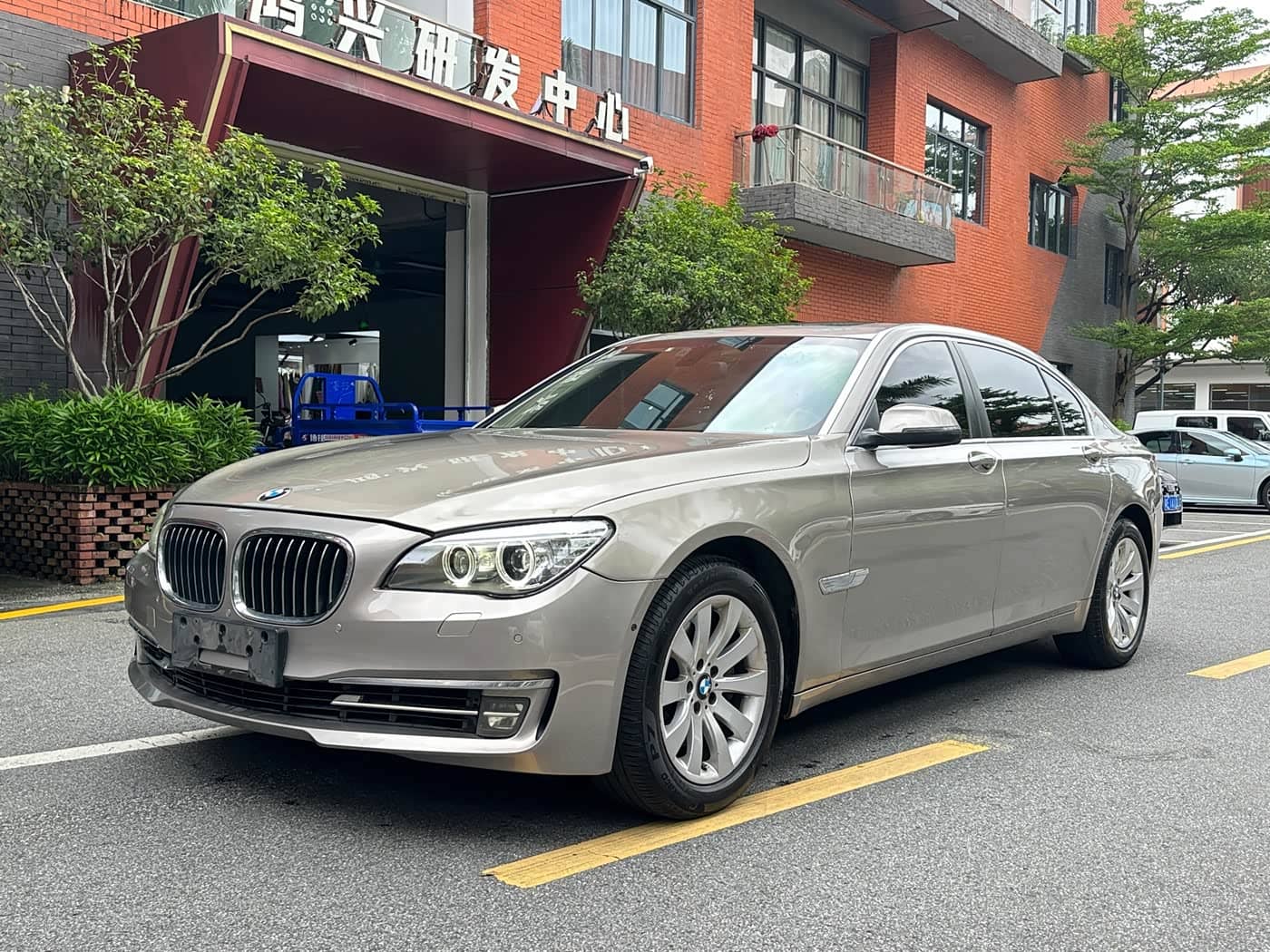BMW 7 Series, 2014