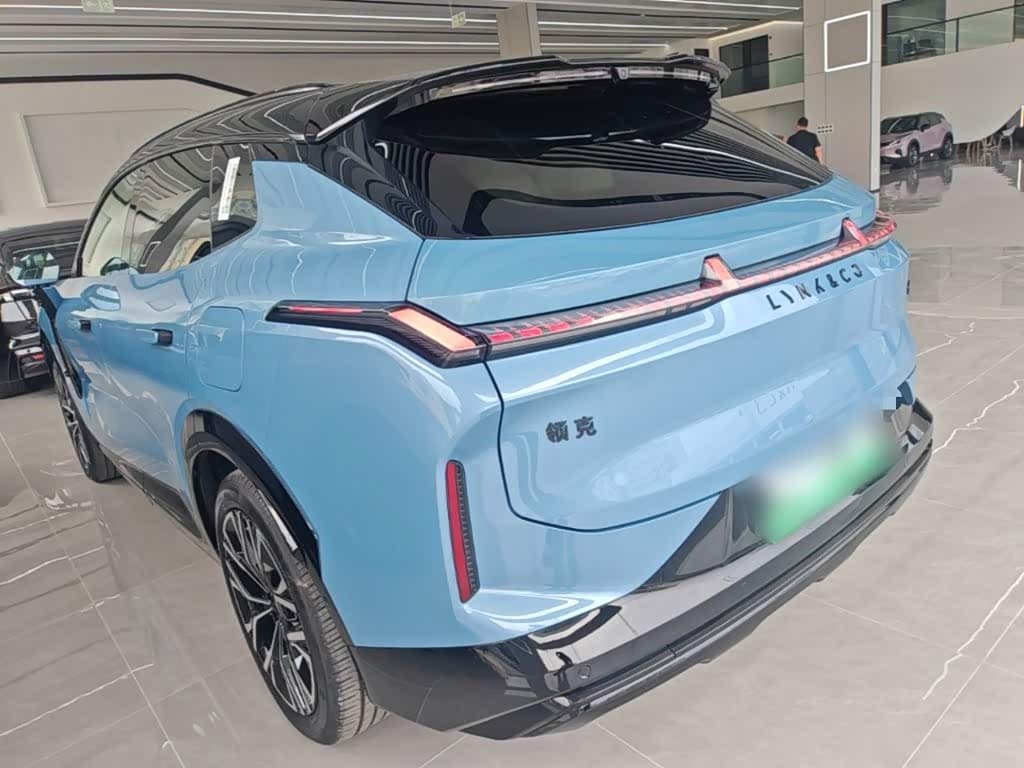 Lynk & Co 08 EM-P 2025 — Фото 5/20