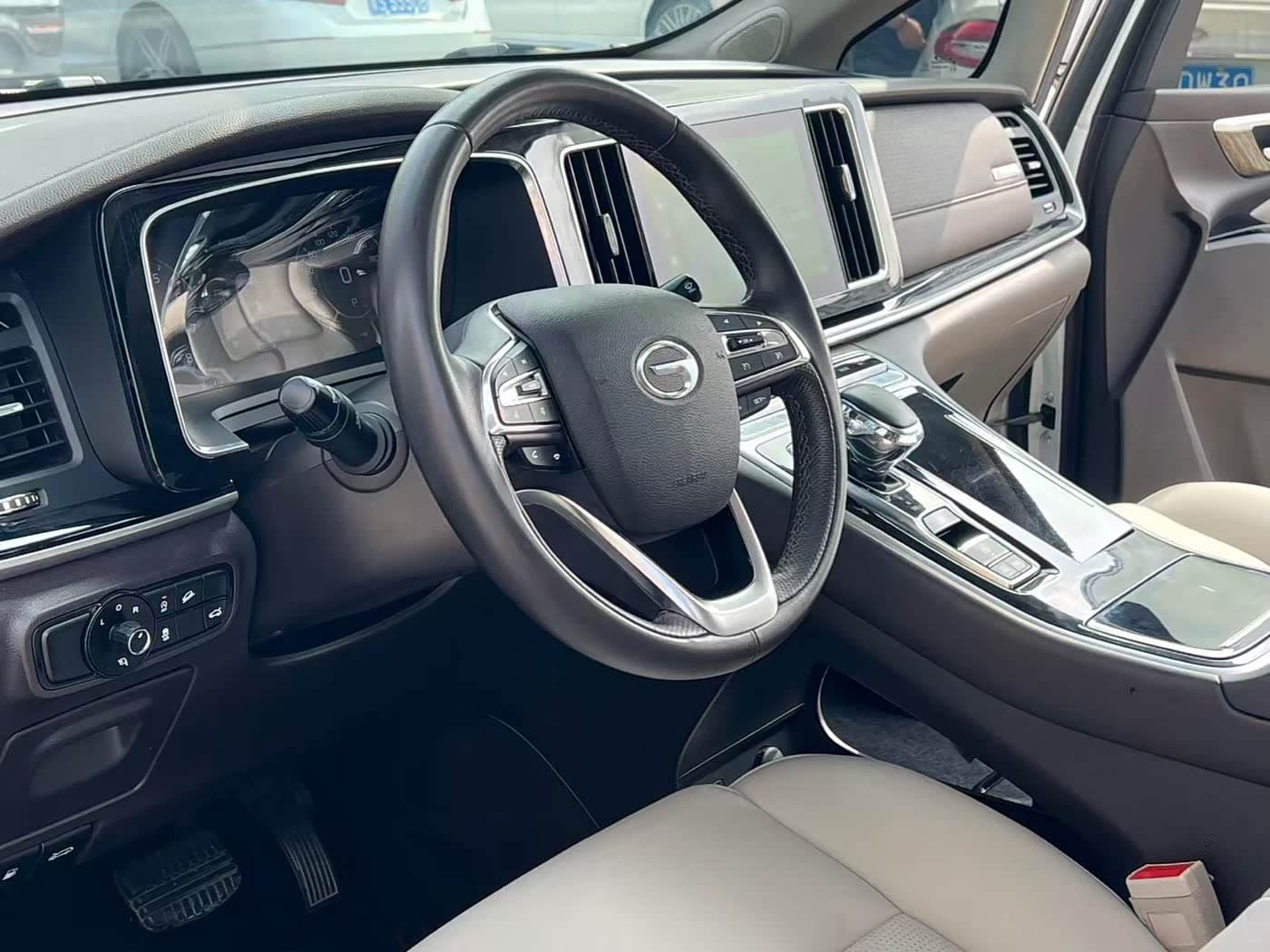 GAC Trumpchi Trumpchi M8 2021 — Фото 7/15