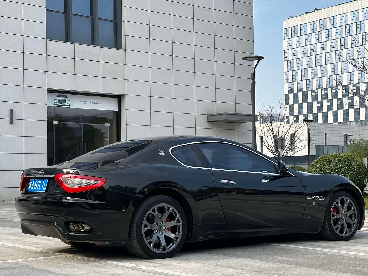 Maserati GranTurismo 2016 — Фото 6/19