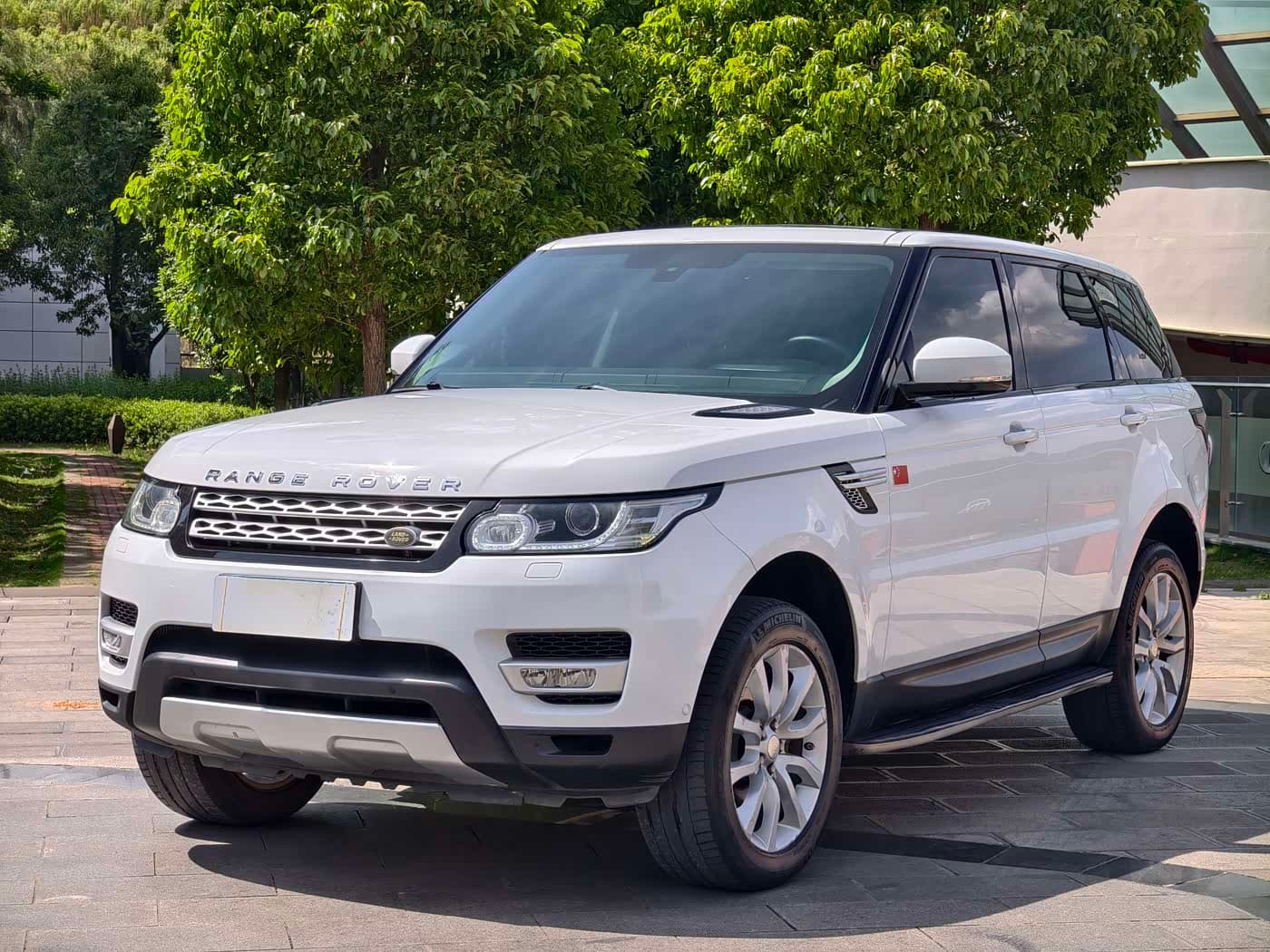 Land Rover Range Rover Sport 2014 — Фото 1/20