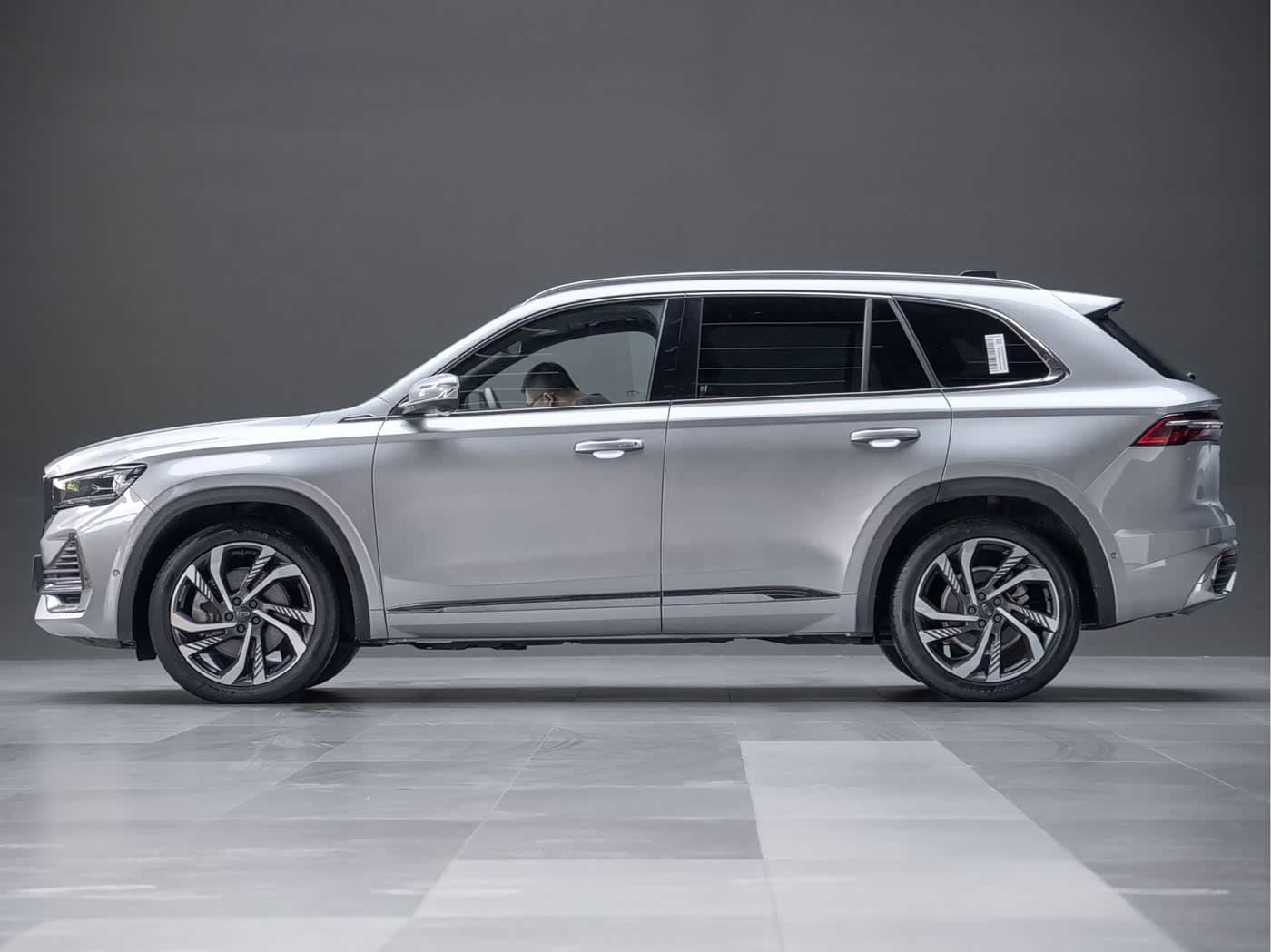 Geely Xingyue L 2022 — Фото 6/20